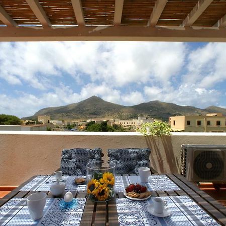 Corte Della Cava Favignana Buitenkant foto